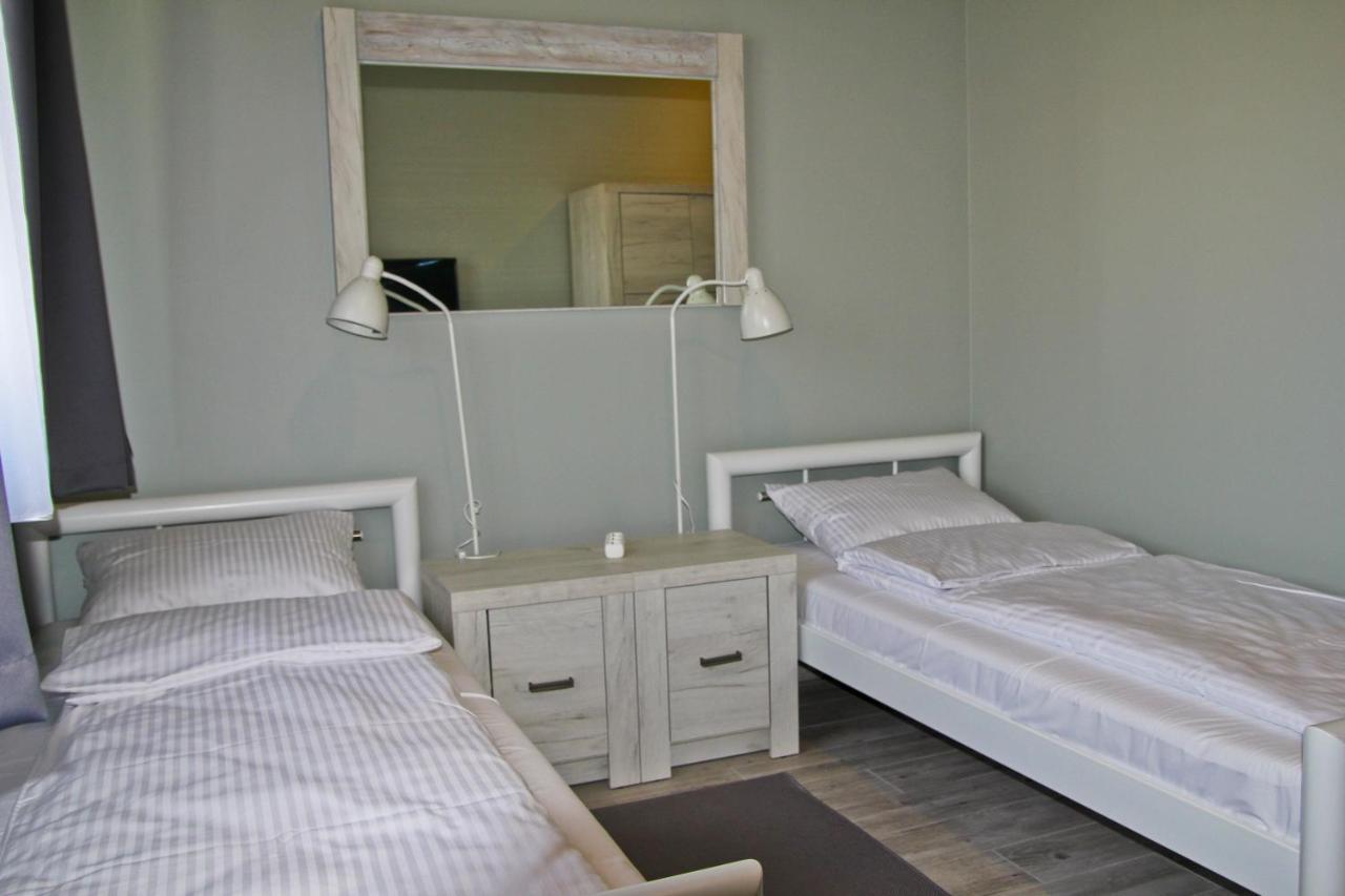 Motel Lunar Auschwitz Buitenkant foto
