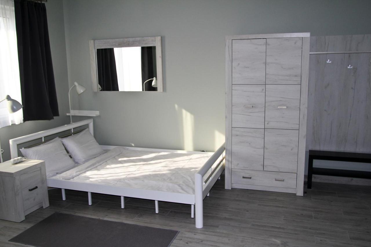 Motel Lunar Auschwitz Buitenkant foto